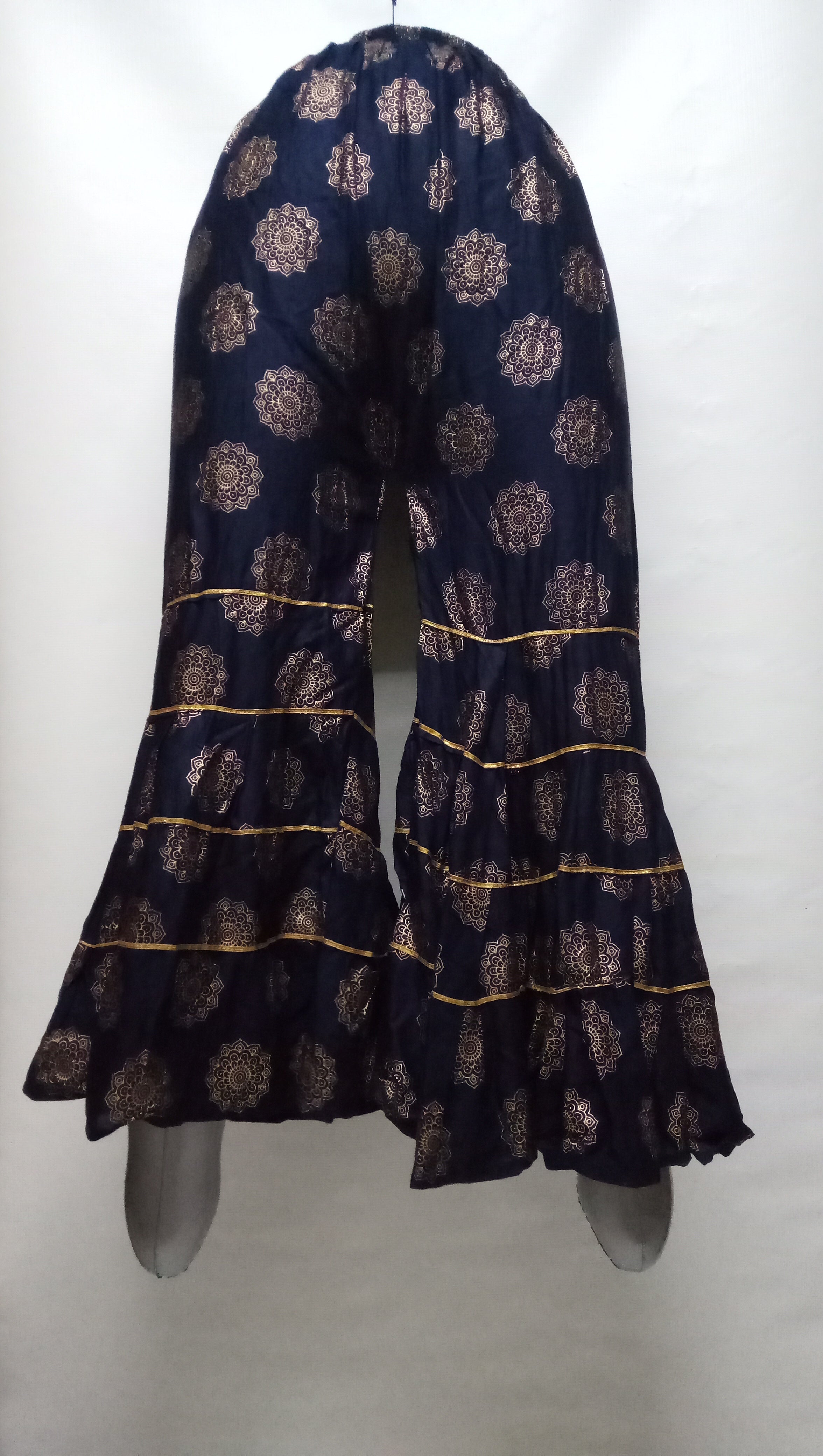 PL114 - Heavy Lace Embroidery Plazzo Pant – Sui Dhaga Fashion Hub