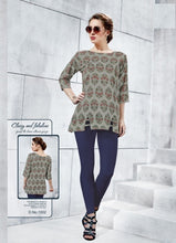Load image into Gallery viewer, TP0404(M)03 - Stylish Rayon Print Top